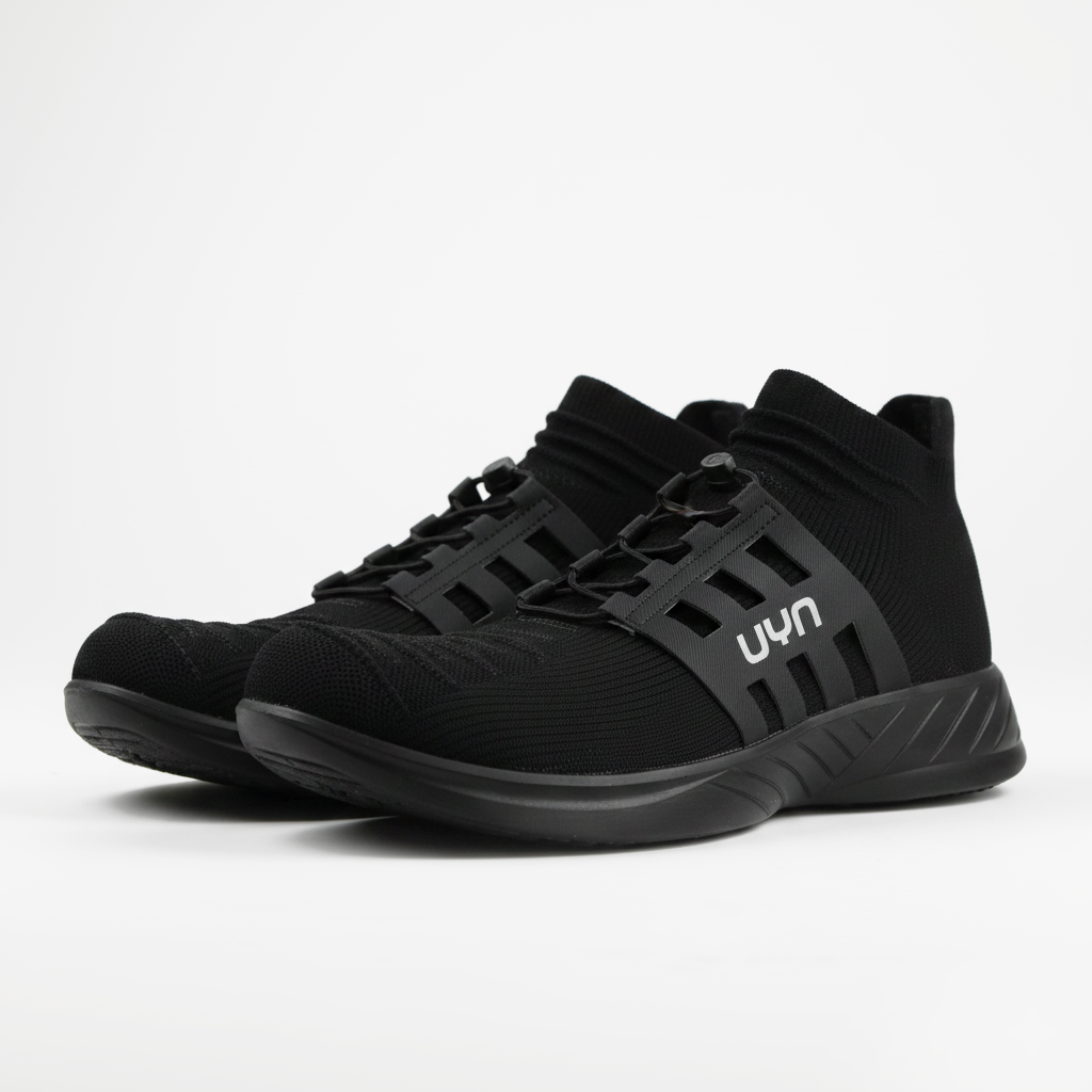 Sneaker UYN total black con fascia tecnica