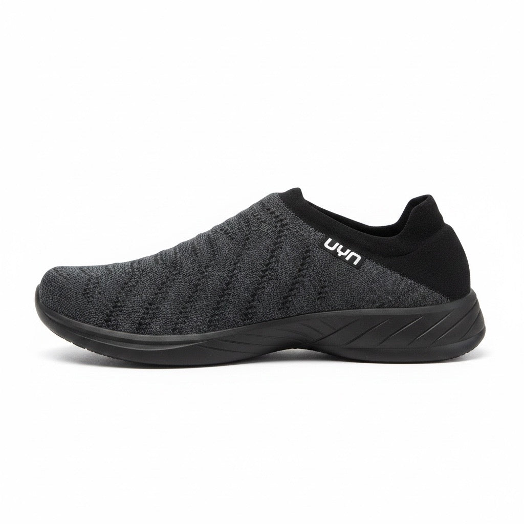 Scarpa con rinforzo posteriore in lana UYN - Nero